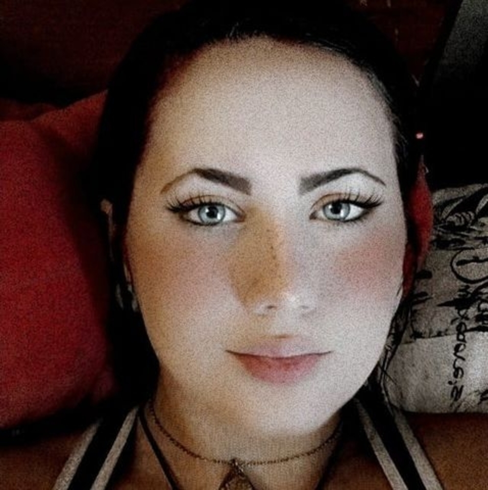 Meet your Posher, Syrrina